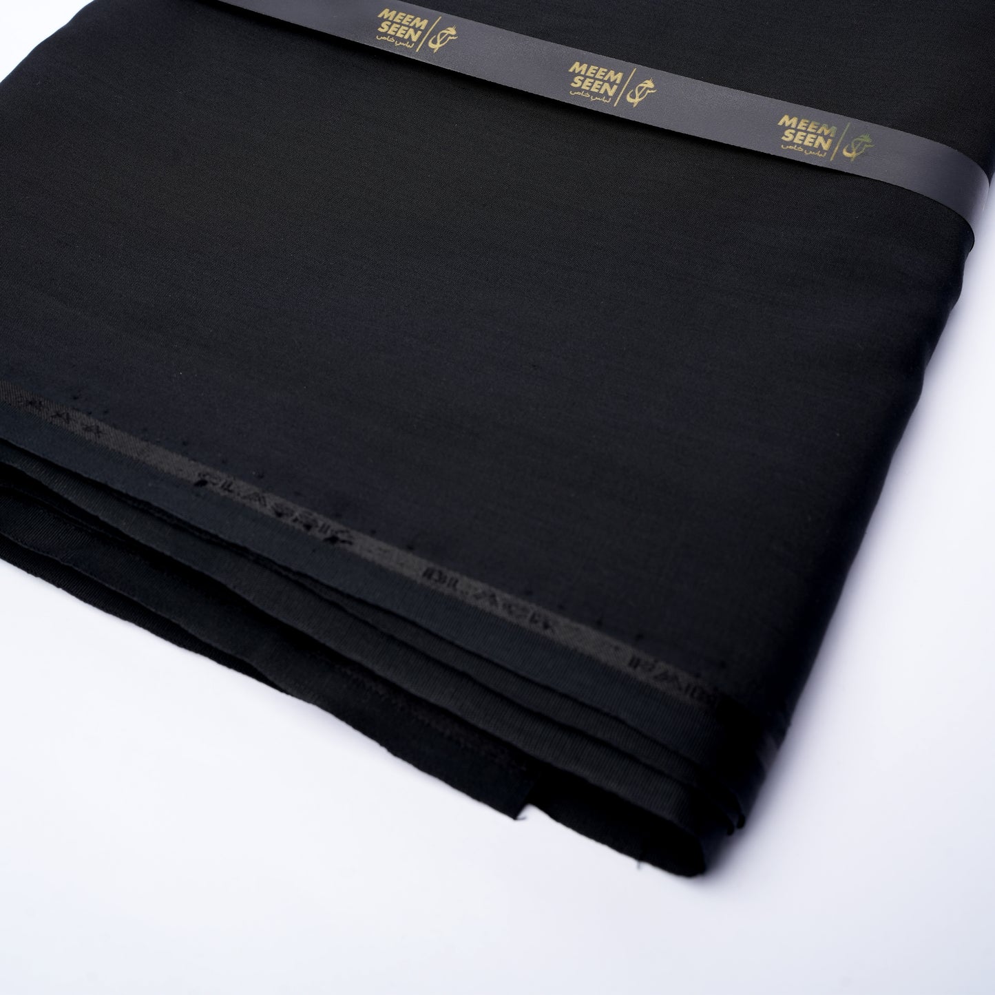 Dashing Wash & Wear, Wrinkle Free, Silky Soft Finish with Glowy Look Black